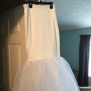 David’s Bridal Trumpet Slip